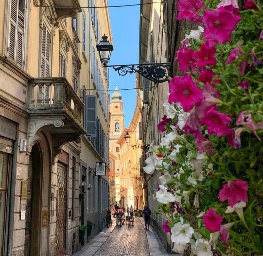 Parma Borgo Antico I I I Free Privat Parking Apartman Kültér fotó